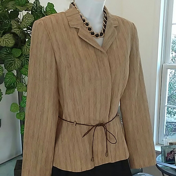 Classy Jacket - Picture 4 of 4